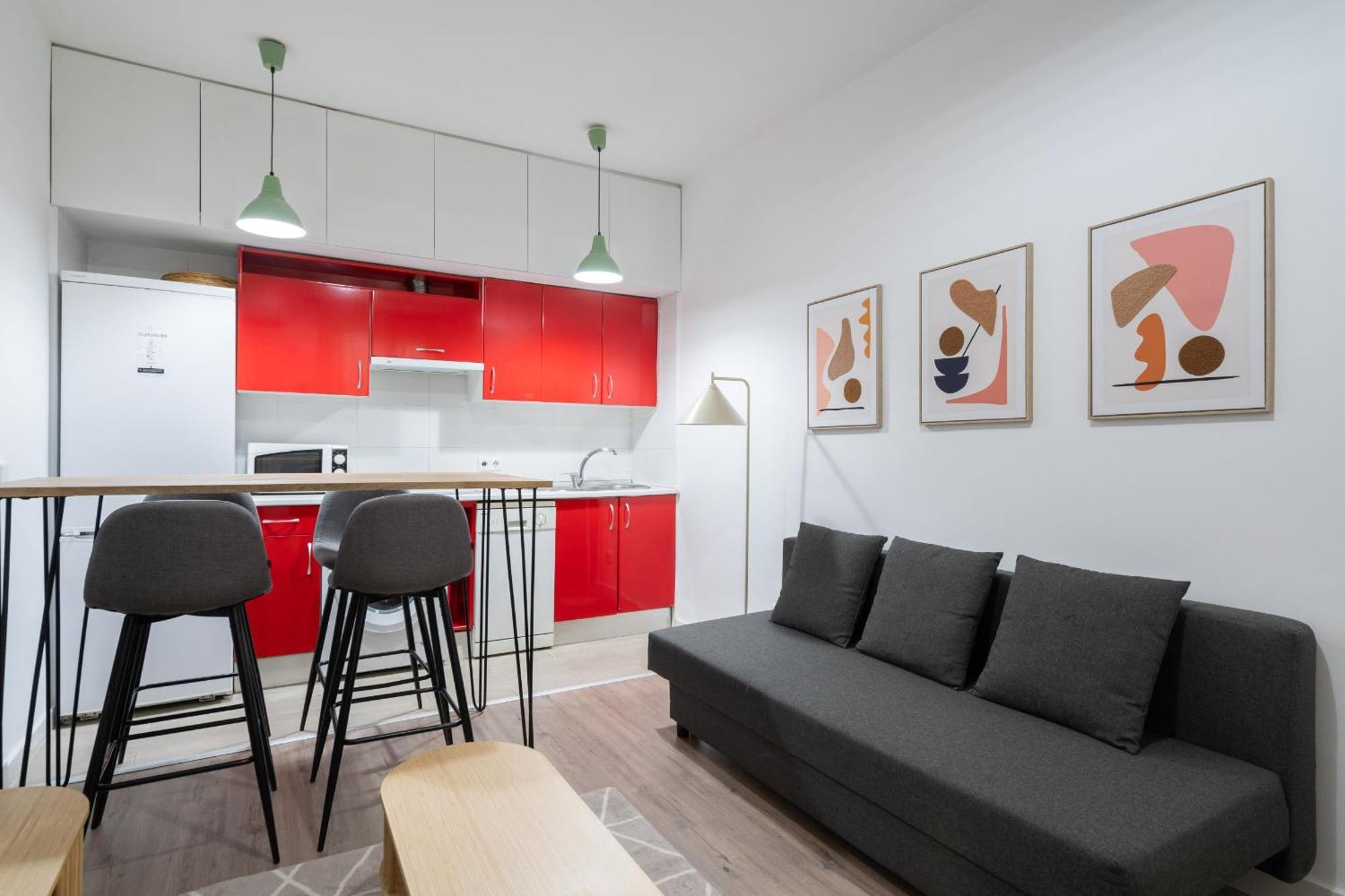 Apartamento En Chueca Para 4 Personas Alquiler Temporal Madrid Luaran gambar