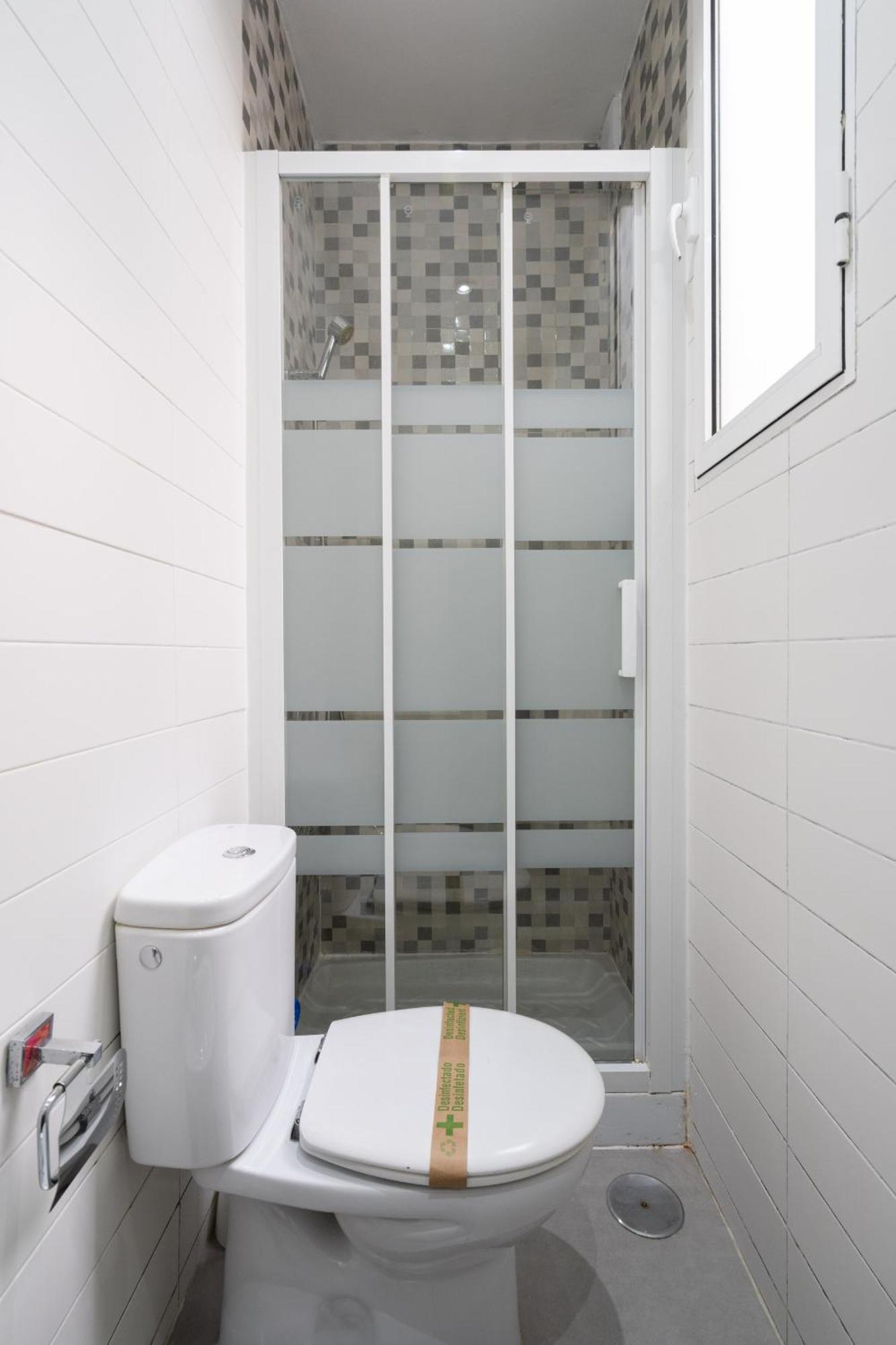 Apartamento En Chueca Para 4 Personas Alquiler Temporal Madrid Luaran gambar