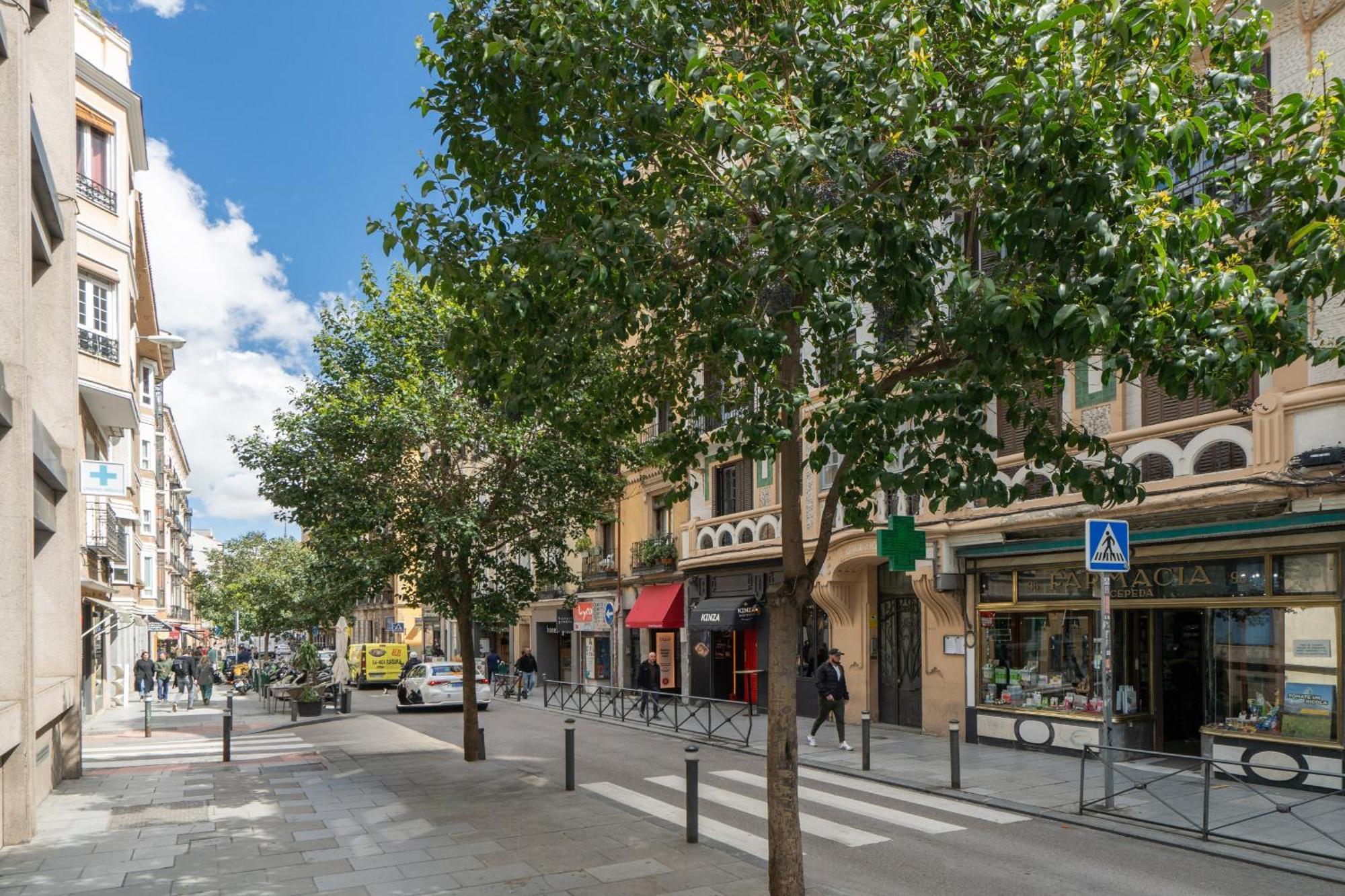 Apartamento En Chueca Para 4 Personas Alquiler Temporal Madrid Luaran gambar